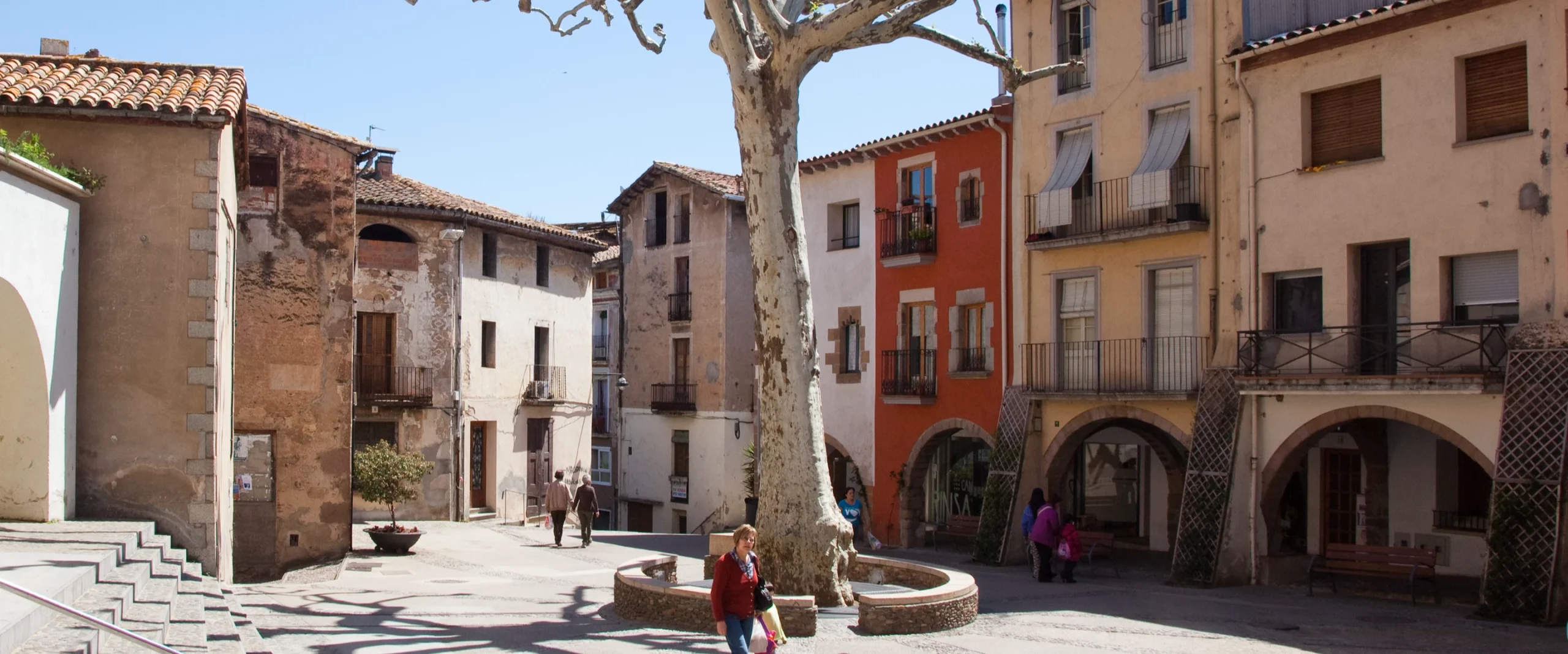 Arbúcies. Maria Geli - Pilar Planagumà. Arxiu Imatges PTCBG