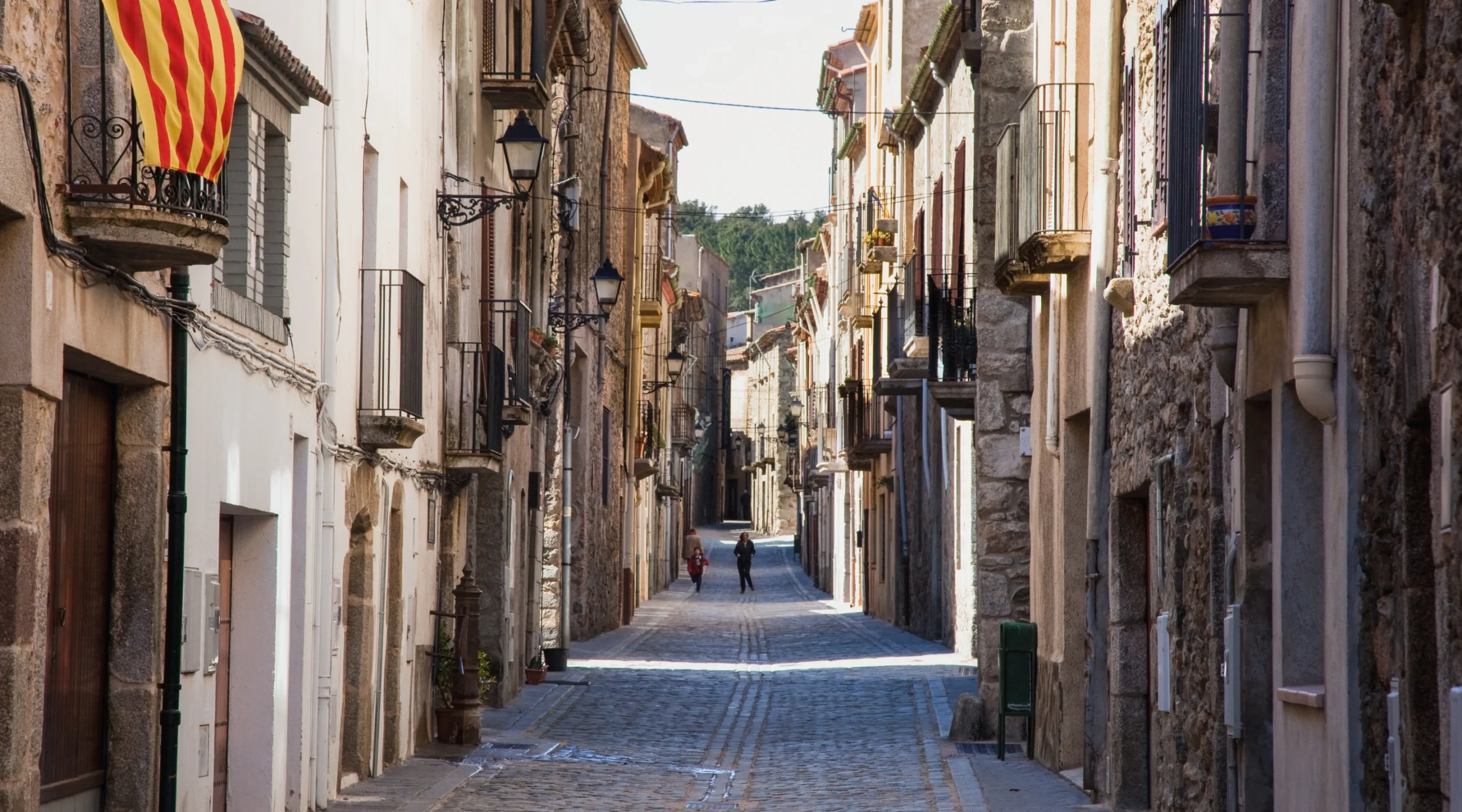 Maçanet de Cabrenys. Maria Geli - Pilar Planagumà. Arxiu Imatges PTCBG