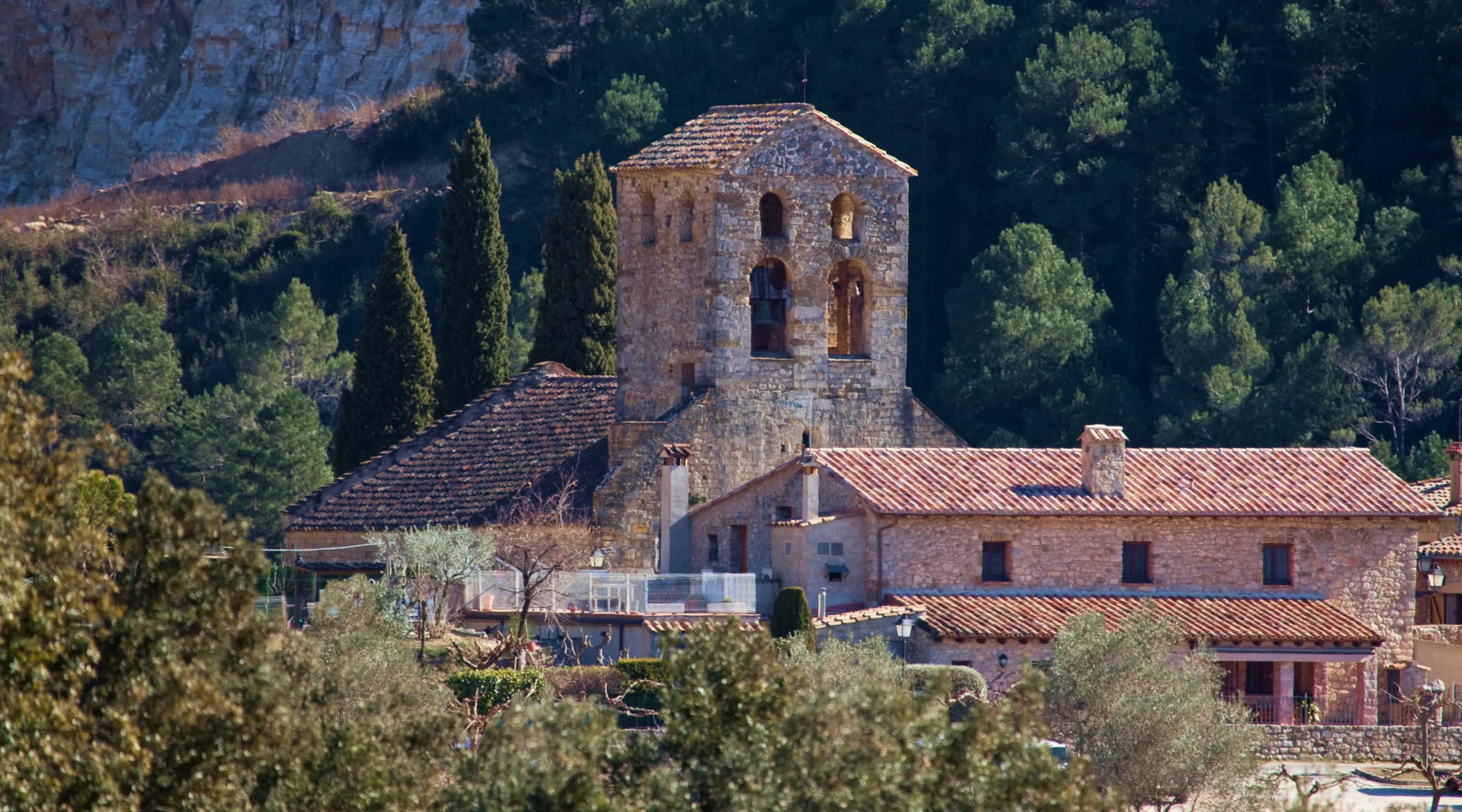 Sant Feliu de Beuda. Maria Geli - Pilar Planagumà. Arxiu Imatges PTCBG-2