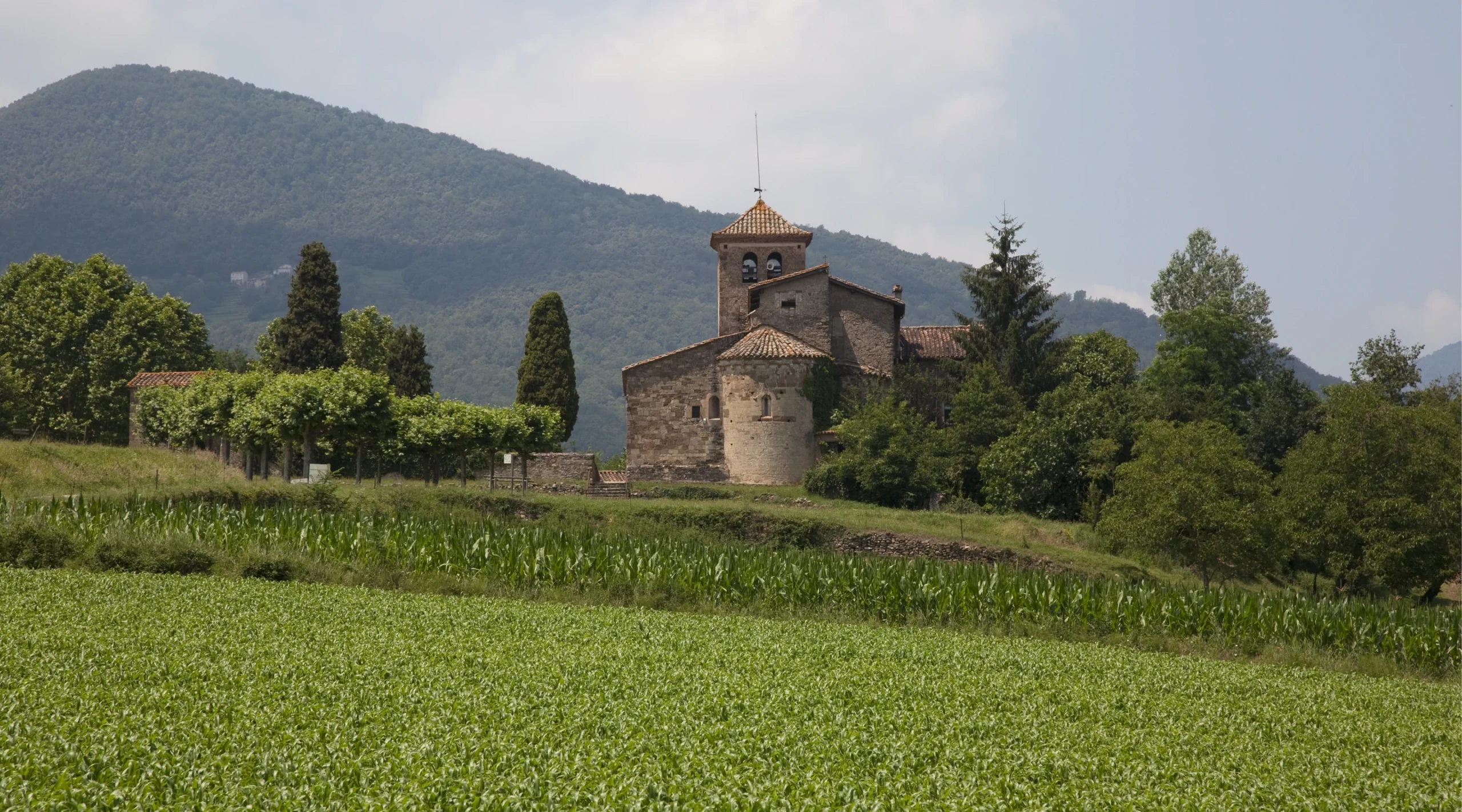 Vall de Bianya. Maria Geli i Pilar Planagumà (PTCBG). Arxiu Imatges PTCBG